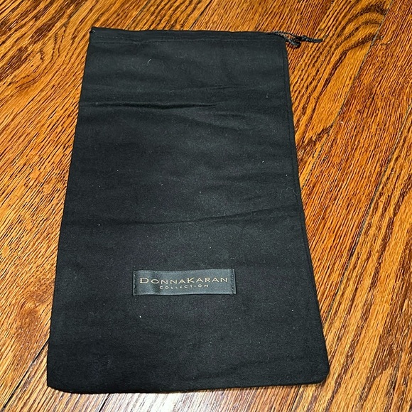 Donna Karan - Picture 1 of 3